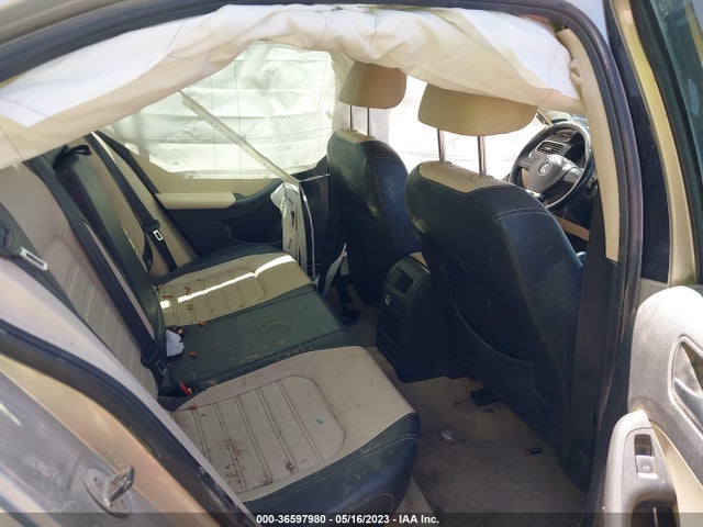 3VWL07AJ9EM321226 Volkswagen Jetta Sedan Sel