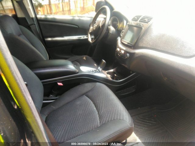 3C4PDCAB5JT171111 Dodge JOURNEY SE