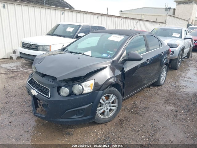 Chevrolet SONIC LT 2015 1G1JC5SH2F4161505 Image 2