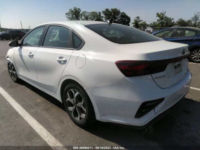 3KPF24AD7ME290182 KIA Forte Lxs