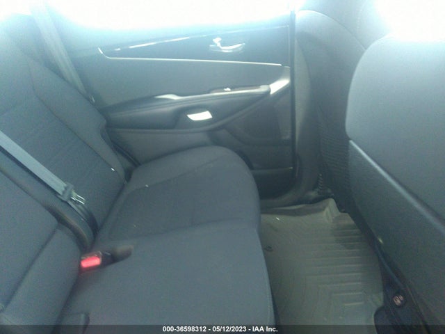 2019 KIA SORENTO LX V6 VIN: 5XYPGDA59KG536213