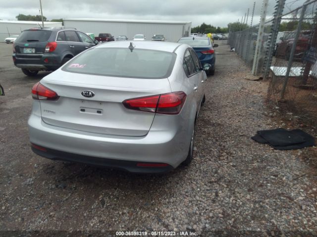 3KPFK4A70JE241881 KIA FORTE LX