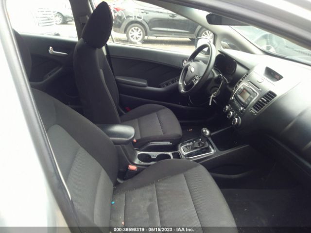 3KPFK4A70JE241881 KIA FORTE LX