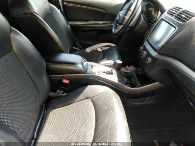 3C4PDCGB2FT547696 Dodge Journey Crossroad