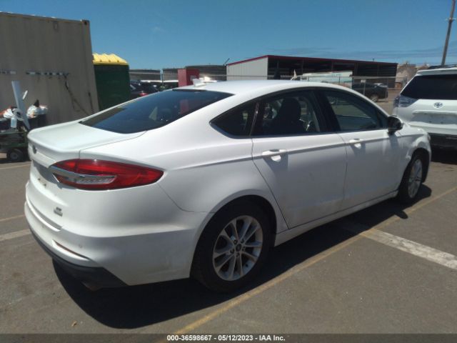 3FA6P0HD4KR178158 Ford FUSION SE