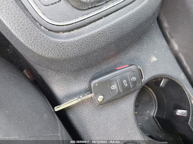2015 VOLKSWAGEN JETTA SEDAN 1.8T SE VIN: 3VWD17AJ1FM263194