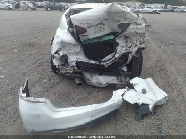 1N4AL3APXJC143083 Nissan Altima 2.5 Sl