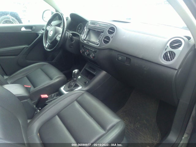 WVGBV3AX4EW561339 Volkswagen TIGUAN SE