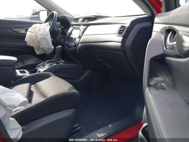 JN8AT2MT8HW407539 Nissan ROGUE SV