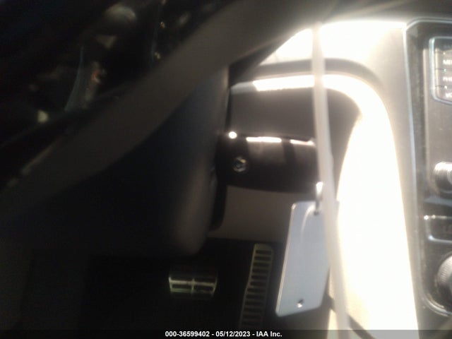 1VWDT7A3XHC047621 Volkswagen Passat R-line W/comfort Pkg