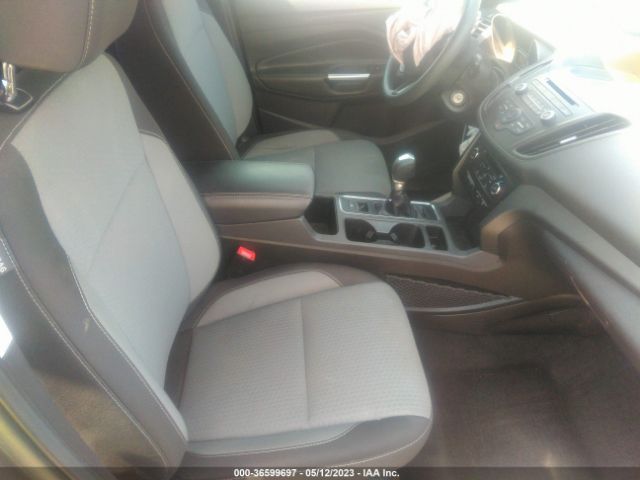 1FMCU0GD1HUC84037 Ford ESCAPE SE