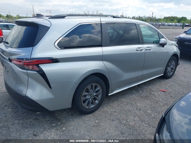 2021 TOYOTA SIENNA XLE VIN: 5TDYRKEC2MS050098