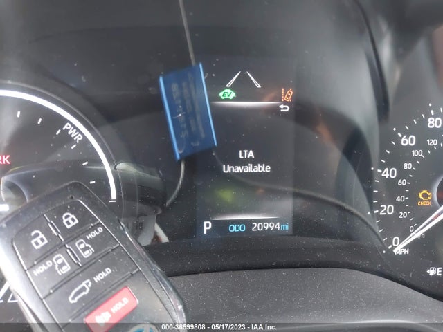 2021 TOYOTA SIENNA XLE VIN: 5TDYRKEC2MS050098
