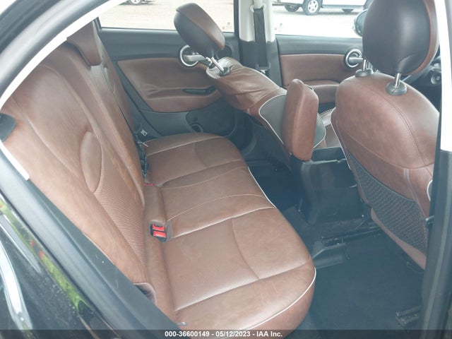 ZFBCFXDT6GP362041 Fiat 500x Lounge