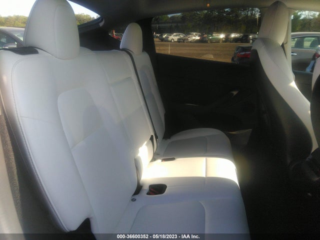 Tesla Model Y Long Range 2023 7SAYGDEE4PF619547 Image 9