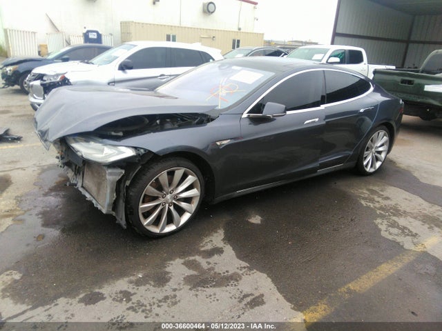 Tesla Model S 60/70/85 2015 5YJSA1H15FF080611 Image 2