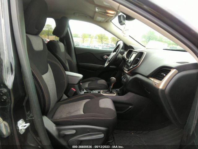 1C4PJMAB2GW368688 Jeep Cherokee Altitude
