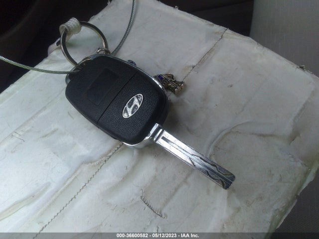 Hyundai TUCSON SE 2019 KM8J2CA4XKU872954 Image 3