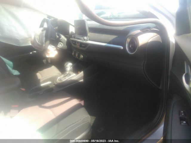 3KPF24ADXLE215409 KIA Forte Lxs