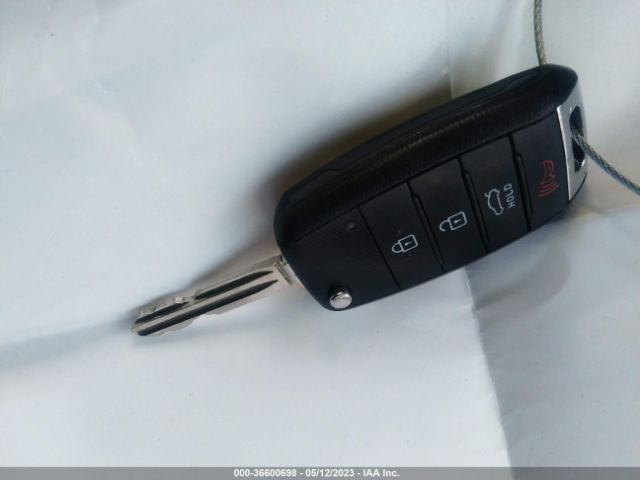 KNAFX4A60G5544086 KIA FORTE LX