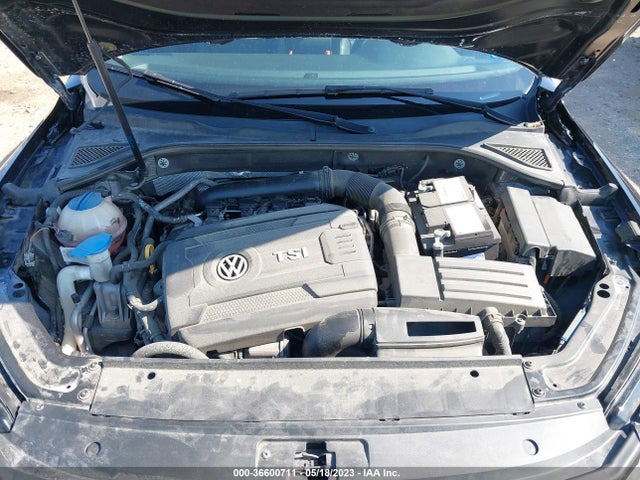 1VWDT7A37HC024779 Volkswagen Passat R-line W/comfort Pkg
