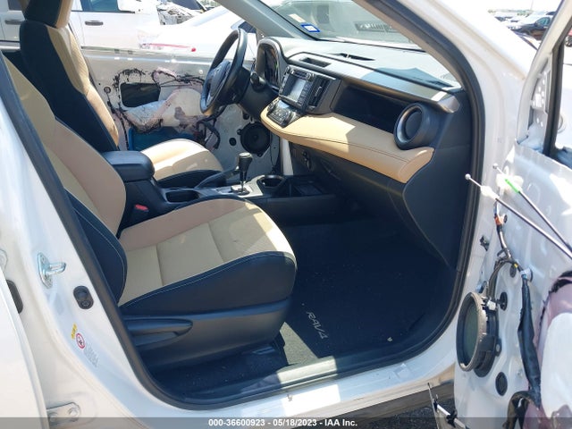 2016 TOYOTA RAV4 HYBRID XLE VIN: JTMRJREV0GD003061