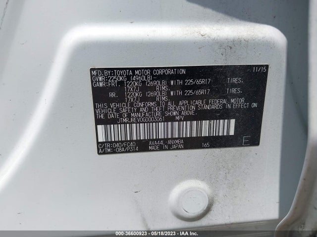 2016 TOYOTA RAV4 HYBRID XLE VIN: JTMRJREV0GD003061