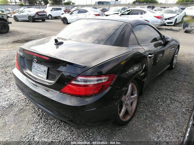 2014 Mercedes-Benz SLK-Class, VIN: WDDPK4HA5EF088146