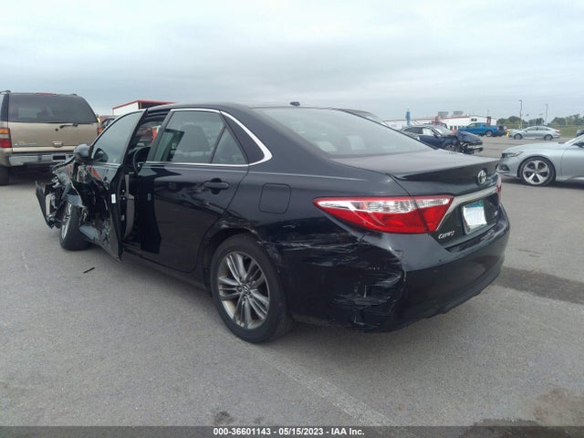 2015 Toyota Camry Xle/se/le/xse მანქანა იყიდება აუქციონზე, vin: 4T1BF1FK2FU005252, აუქციონის ნომერი: 36601143