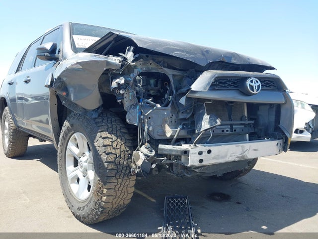 Toyota 4RUNNER SR5 2017 JTEZU5JR0H5160444 Image 6