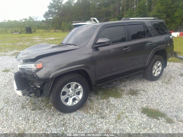 Toyota 4RUNNER SR5 2022 JTEEU5JR8N5260639 Image 2