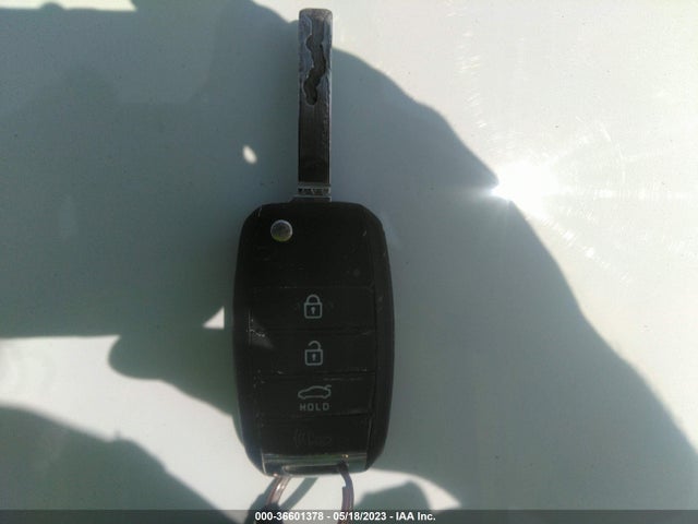 KIA Optima Lx 2019 5XXGT4L37KG321554 Image 3