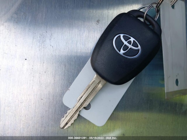 Toyota Corolla L/le/xle/se 2017 5YFBURHEXHP710137 Image 3