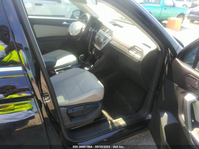 3VV3B7AX8JM024459 Volkswagen TIGUAN SE