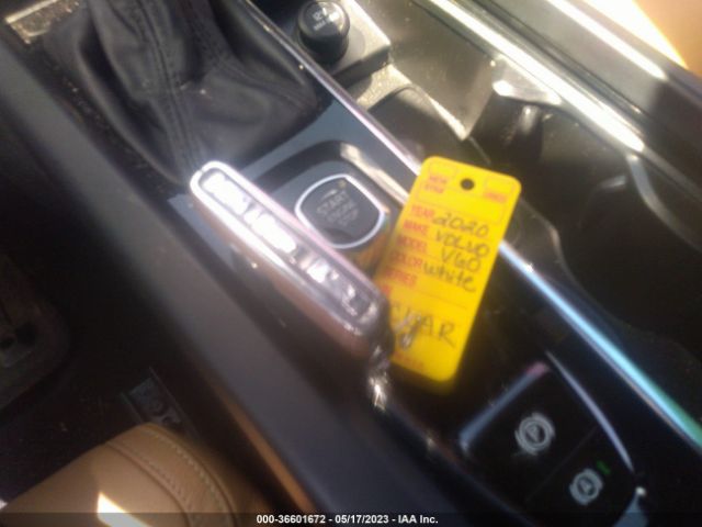 YV4102WK9L1036418 Volvo V60 CROSS COUNTRY