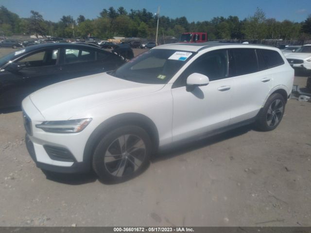 YV4102WK9L1036418 Volvo V60 CROSS COUNTRY