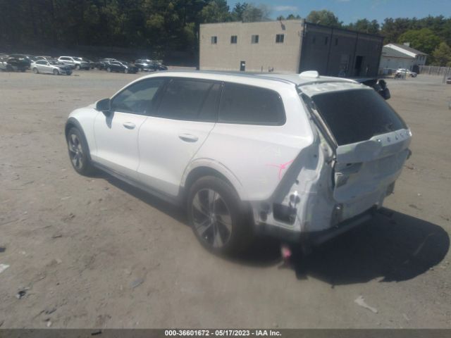 YV4102WK9L1036418 Volvo V60 CROSS COUNTRY