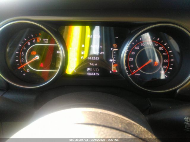 1C4HJXDG3JW132300 Jeep Wrangler Unlimited Sport S