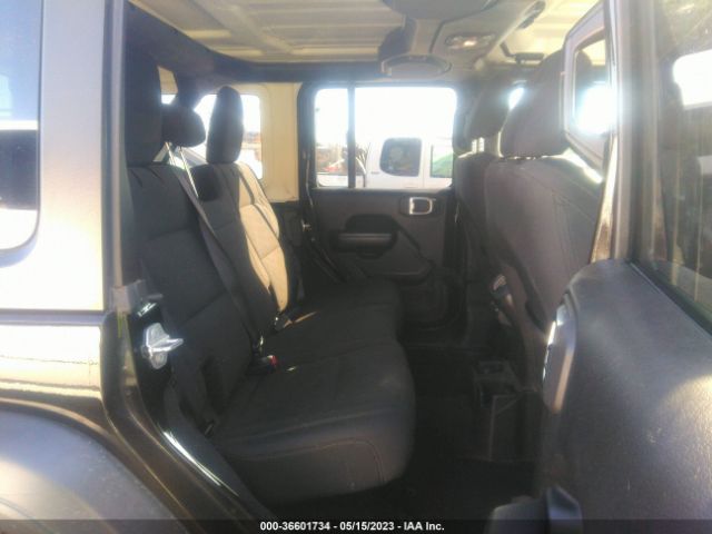 1C4HJXDG3JW132300 Jeep Wrangler Unlimited Sport S