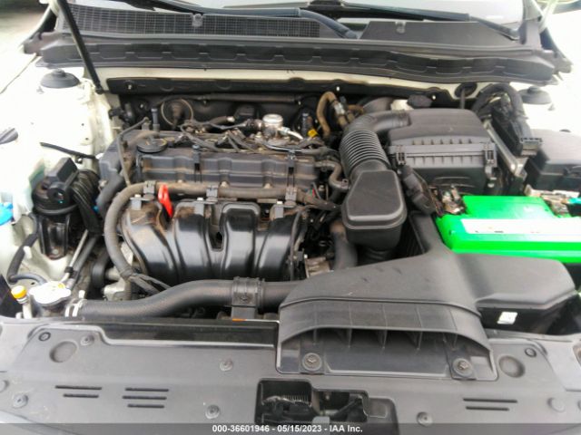 KNAGM4A71F5657730 KIA Optima Lx