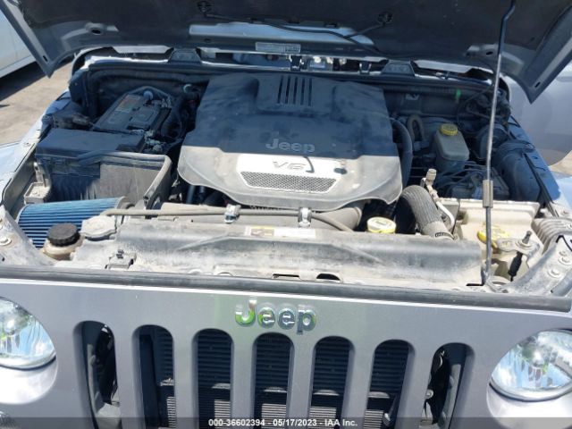1C4BJWEG9EL129052 Jeep Wrangler Unlimited Sahara
