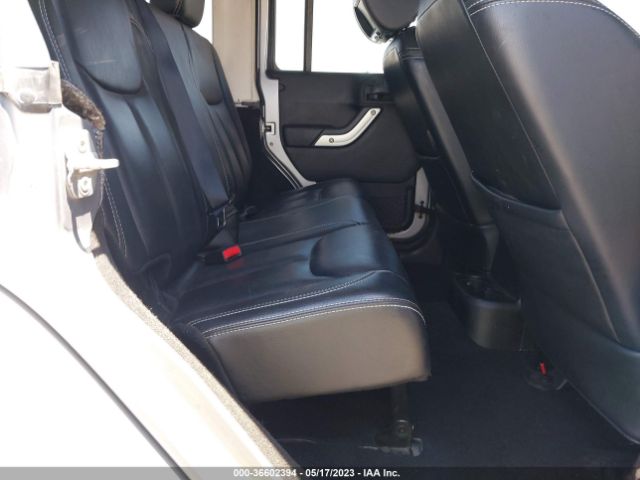 1C4BJWEG9EL129052 Jeep Wrangler Unlimited Sahara