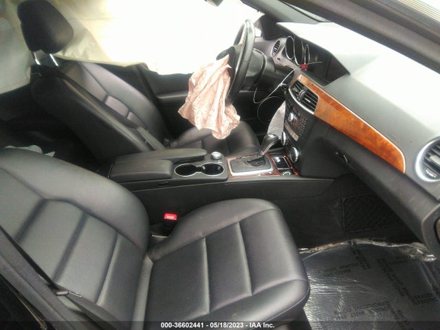 2013 MERCEDES-BENZ C-CLASS C 300 VIN: WDDGF8AB4DR282632