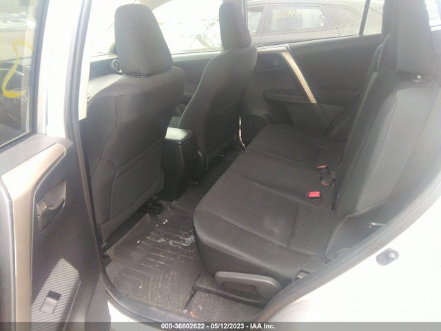 Toyota RAV4 LE 2015 2T3BFREVXFW267084 Image 9