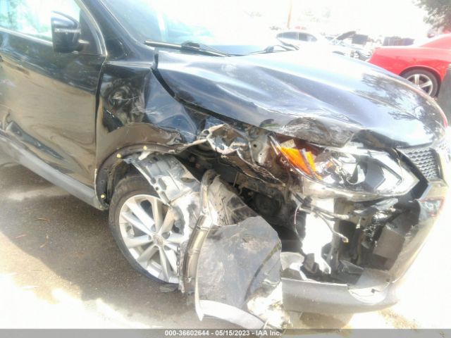 JN1BJ1CP6HW009446 Nissan Rogue Sport Sv