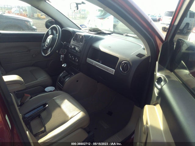 1C4NJCBA6FD428120 Jeep Compass Altitude Edition