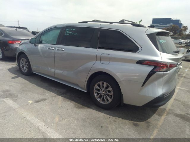 5TDJRKEC5MS067933 Toyota SIENNA XLE