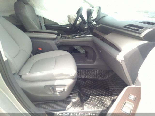 5TDJRKEC5MS067933 Toyota SIENNA XLE