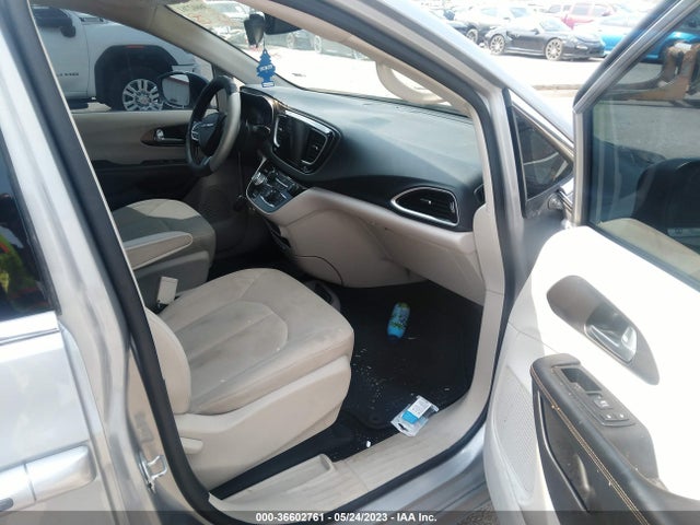 2C4RC1DG7HR508026 Chrysler Pacifica Touring