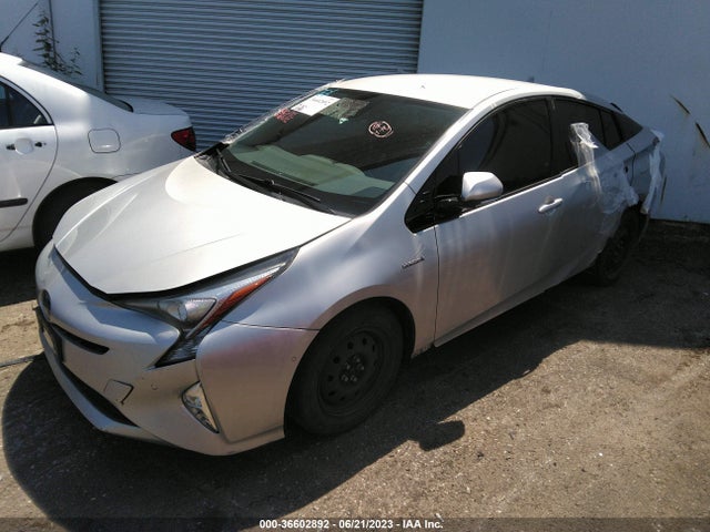 Toyota Prius Two/two Eco/three 2017 JTDKARFU3H3543941 Image 2